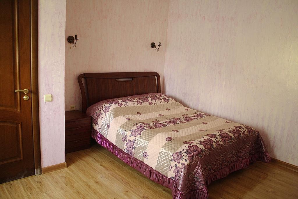 Little Shangri-La Almaty Room photo